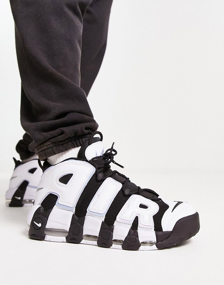 Monument Sneaker