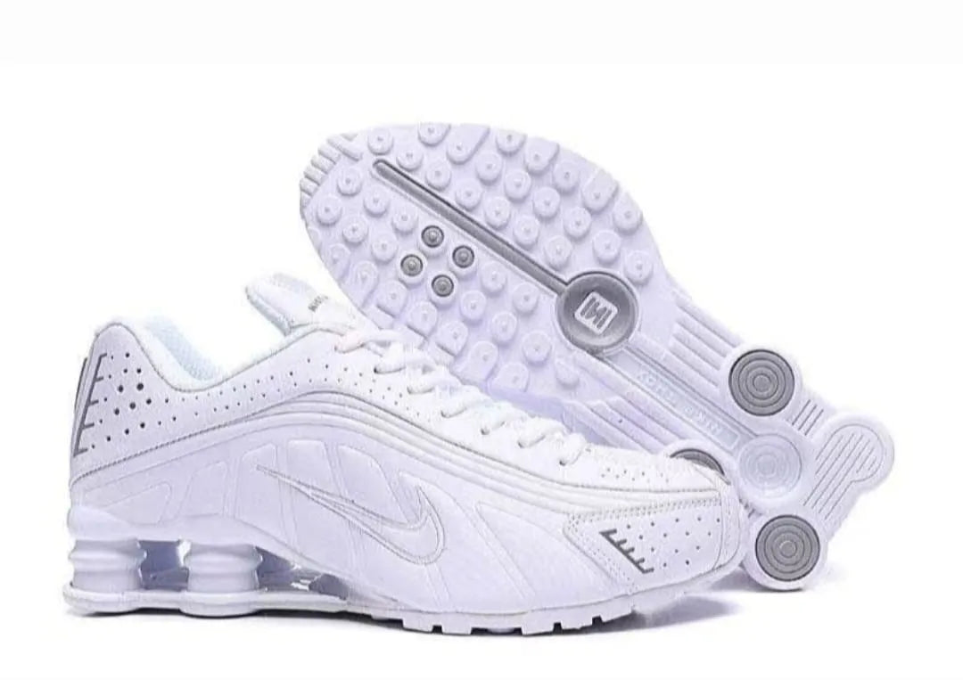 Shox R4 – Triple White