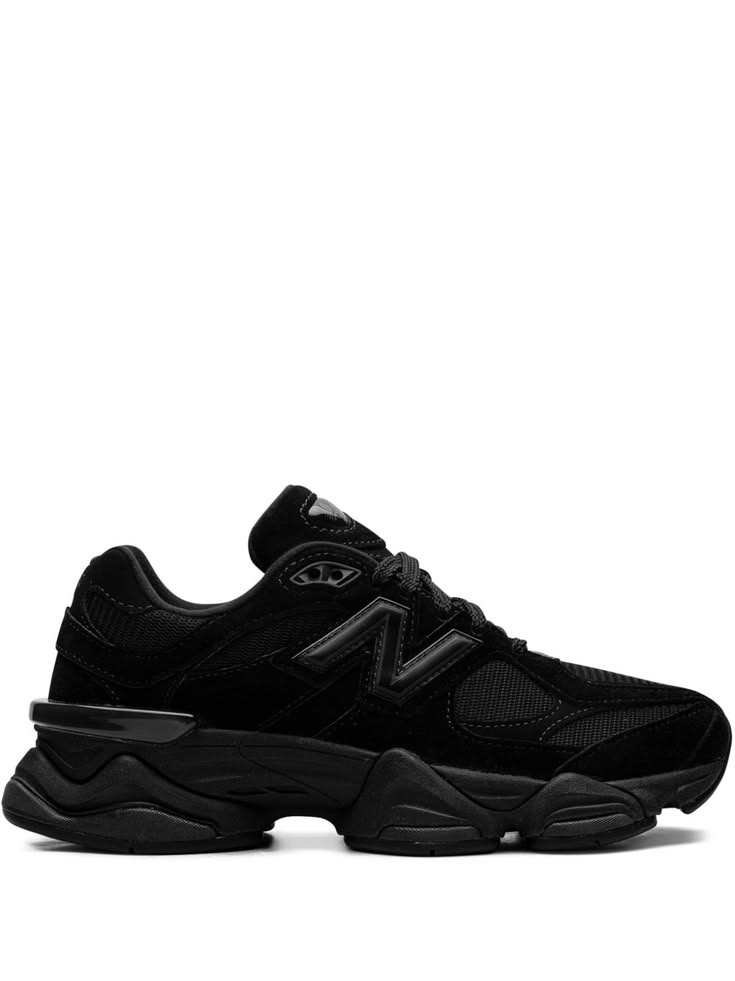 Premium Black Lifestyle Trainer