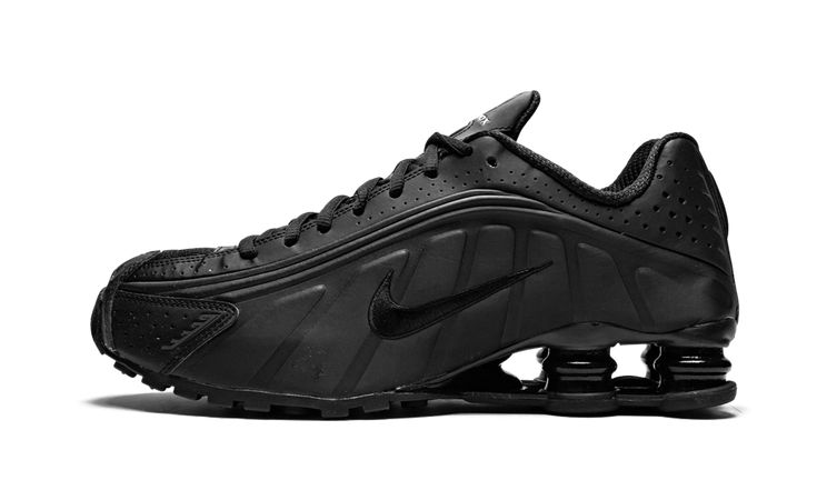 Shox R4 – Midnight Black