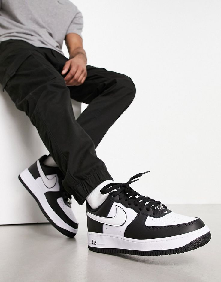 Nike Air Force 1 Low Dunk Sneaker