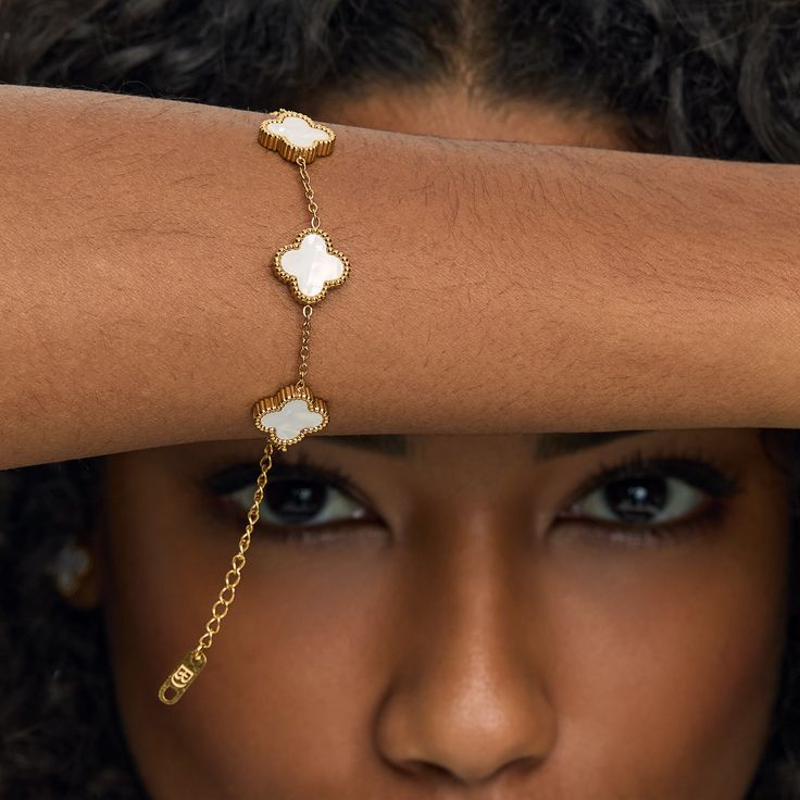 Luxury White Clover Bracelet