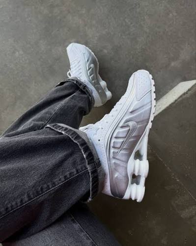 Shox R4 – White Metallic