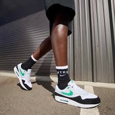 Women's Air Max 1 – Emerald Edition